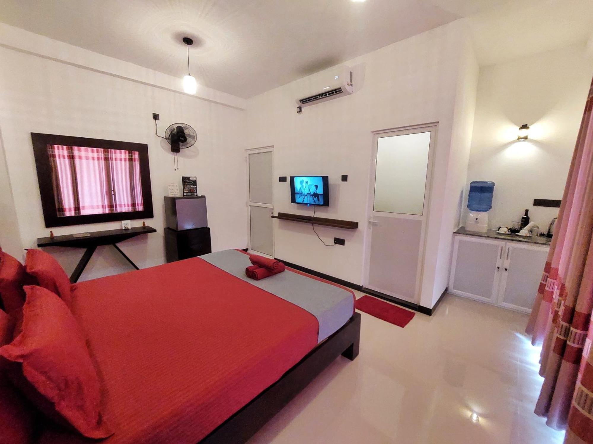 Chen Villa - Near Airport Negombo Exterior photo
